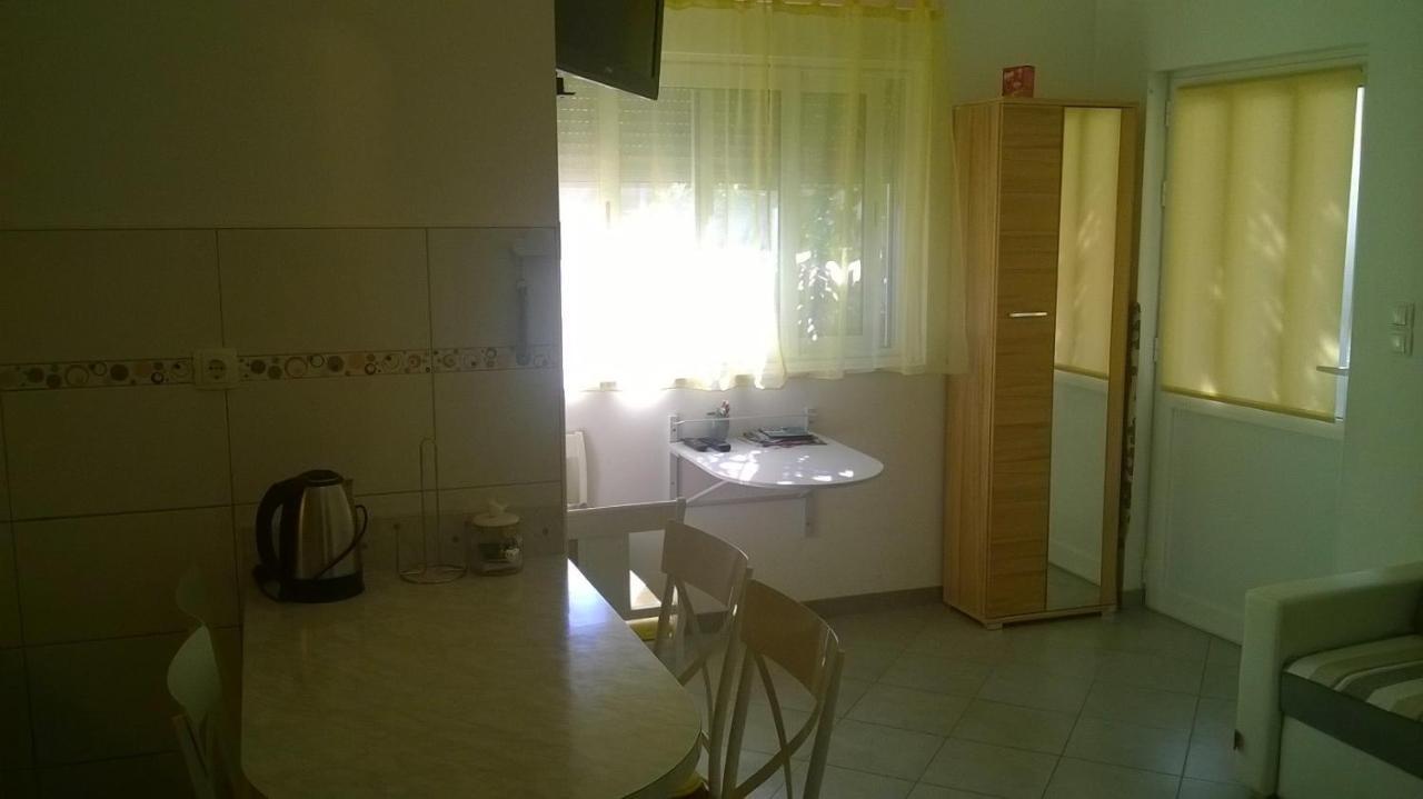Apartman Renata Omiš Exterior foto